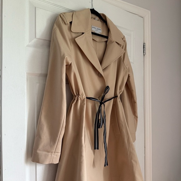 Nikki Jones tan a-line cotton trench coat with tie waist - size Medium (M) NWOT - Picture 2 of 7